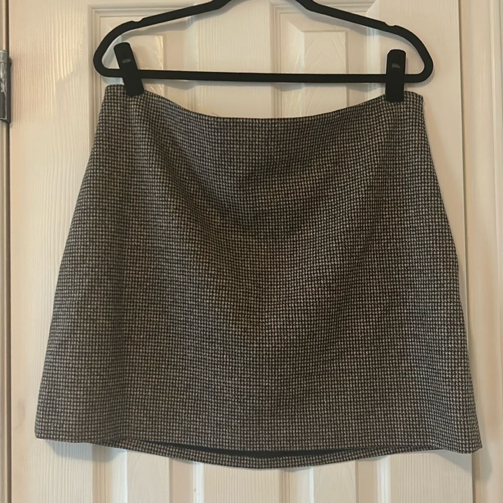 Theory tweed mini skirt